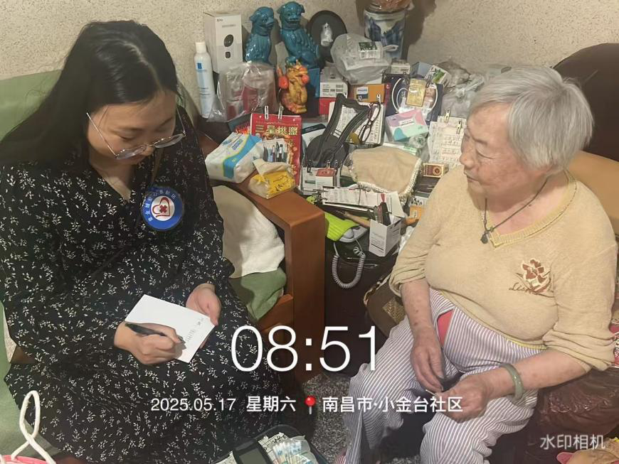 5月17日，省胸科医院小组在东湖区小金台社区开展入户探访志愿服务活动。.png