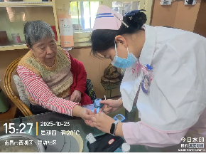 1762307533880.png 10月23日,江西广济医院小组在西湖区建功社区开展入户探访志愿服务活动。.png